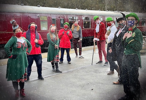 Jerweyville Christmas Train 2022 The Train Through Christmas Countryside – Ecclesbourne Valley Railway